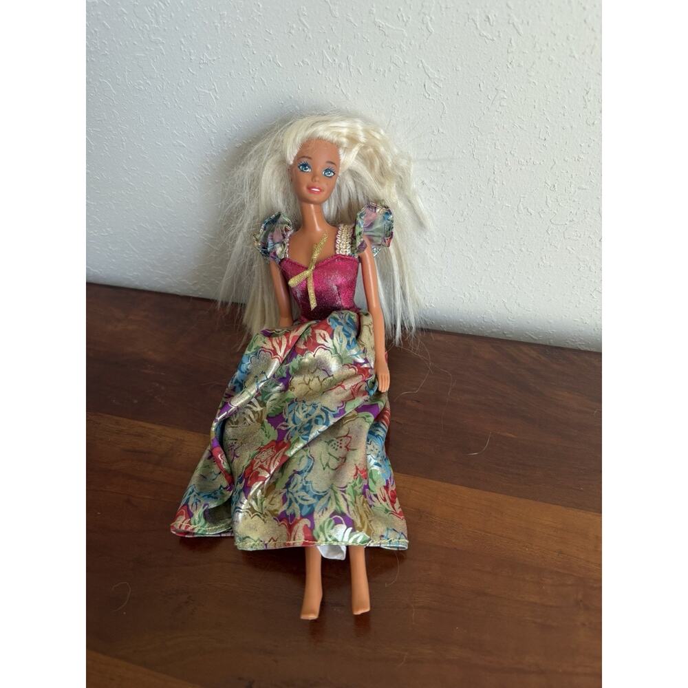 1966 Mattel Haute Couture Foreign Issue Blonde Hair Blue Eye Barbie Doll Vintage